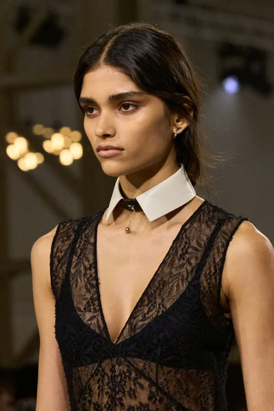 Look 67